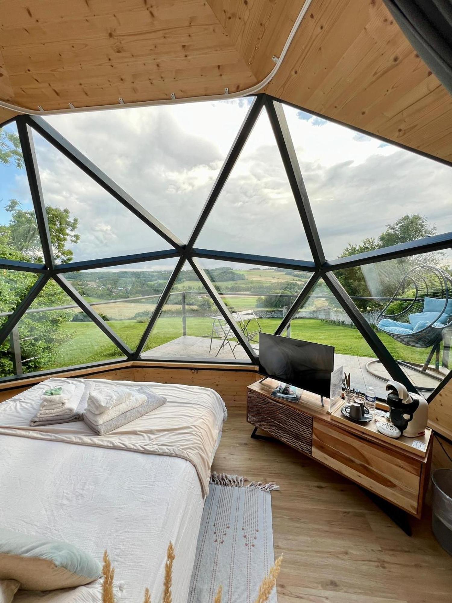 Demeure De La Garenne Bed & Breakfast Montmirail  Eksteriør bilde